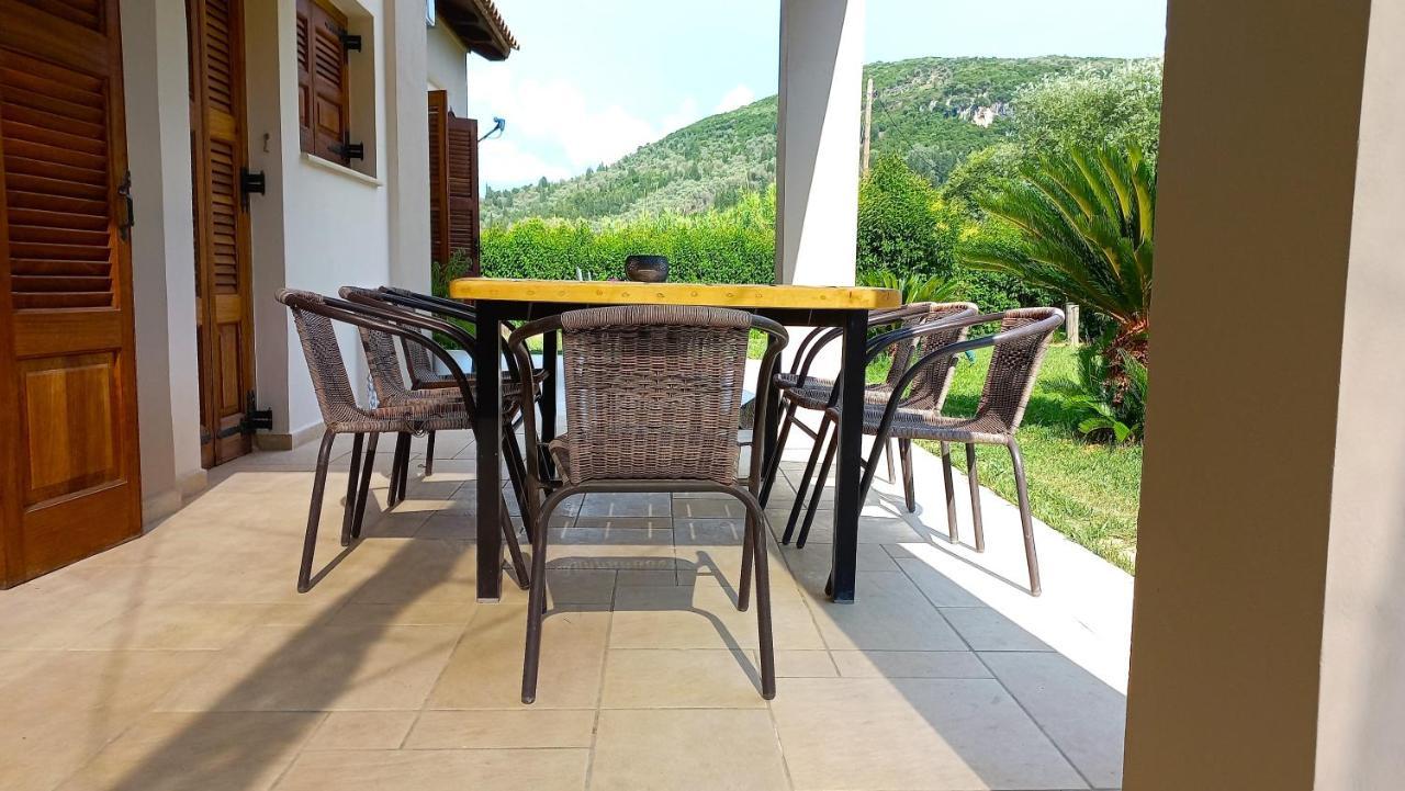 Villa Platanos Vassiliki Esterno foto